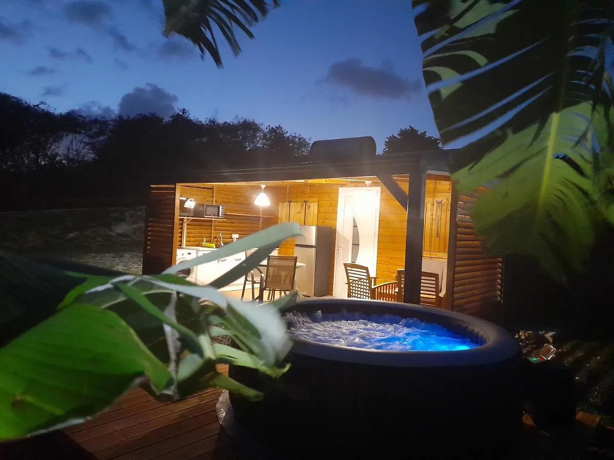 Bungalow 2 Ou 3 Personnes Avec Jaccuzi Saint-Francois  0*, Saint-Francois (Grande-Terre)